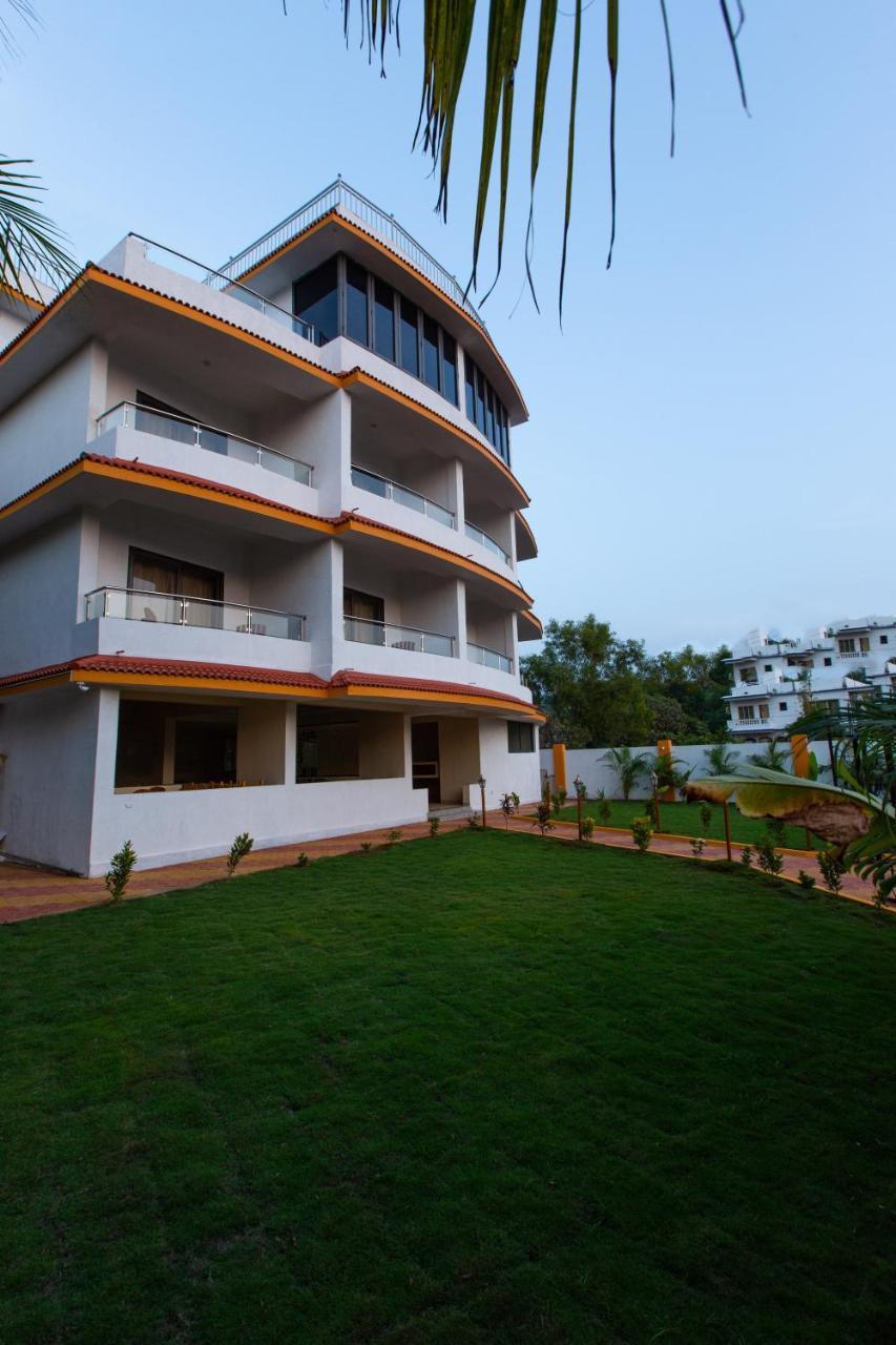 Tridiva Morjim 150 Meters To Morjim Beach Exterior photo
