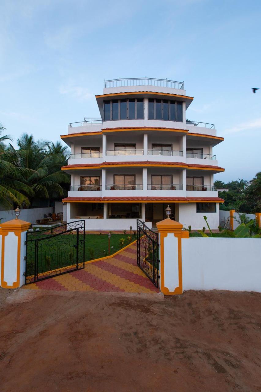 Tridiva Morjim 150 Meters To Morjim Beach Exterior photo